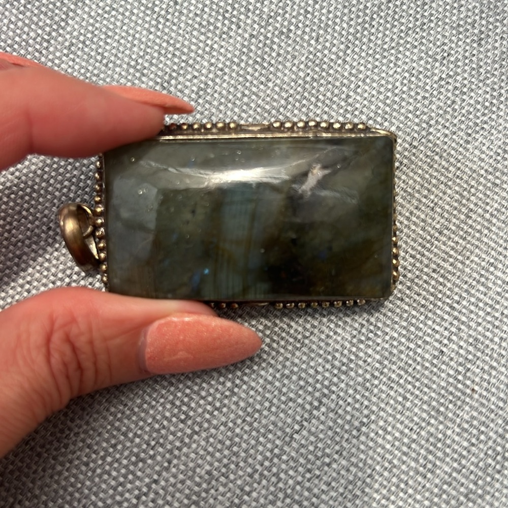 Rectangular Labradorite Stone Pendant With Silver… - image 2